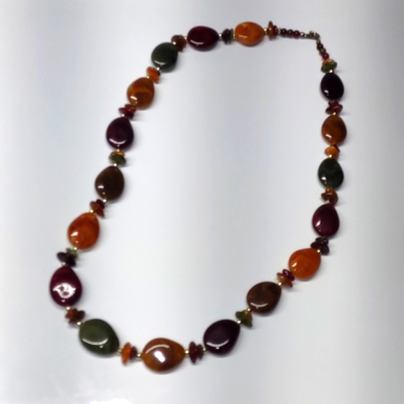 💎 Multiple Color Jade-like Necklace - Picture 2 of 8